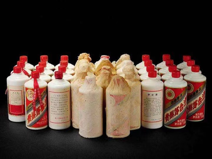 工业园区日照岚山回收酒价格哪里回收(附近上门回收茅台酒）?